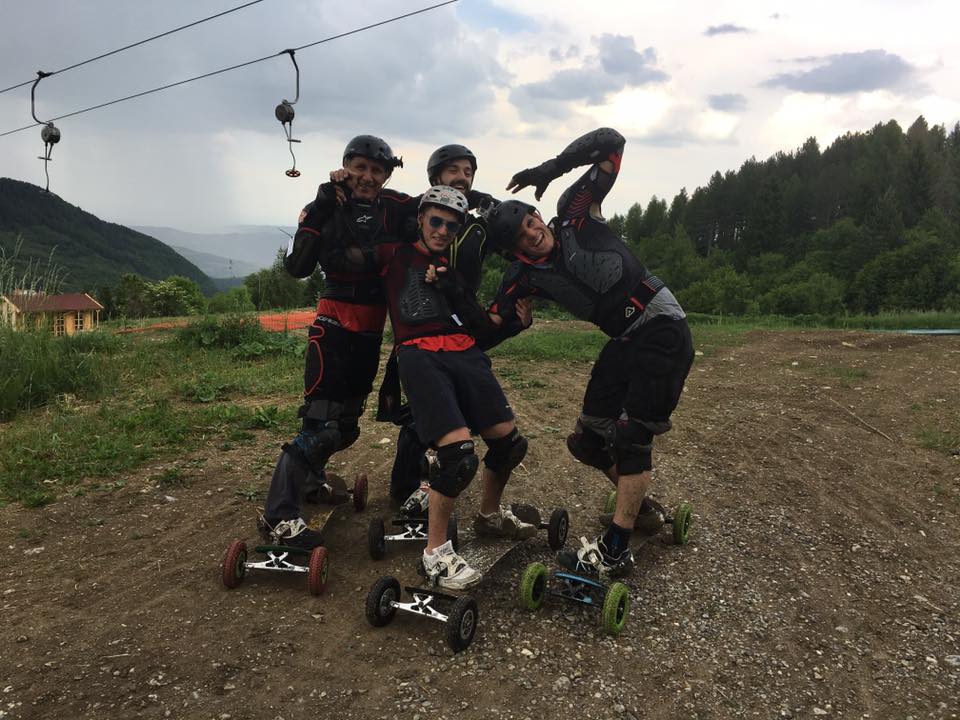 MOUNTAINBOARD SKI LIFT IN ATTESA DEL RADUNO MOUNTAINBOARD SENZA FRONTIERE DEL 4/5/6 AGOSTO MOUNTAINBOARD SKI LIFT  – WAITING GAMES WITHOUT BOARDER